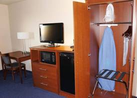 AmericInn by Wyndham Fort Dodge 5