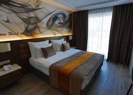 B Business Hotel & Spa 5