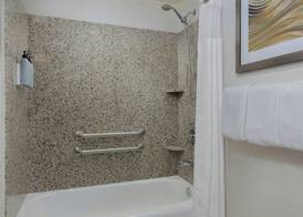 Courtyard by Marriott Houston Rice University 5