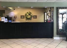 Carmel Inn & Suites 4
