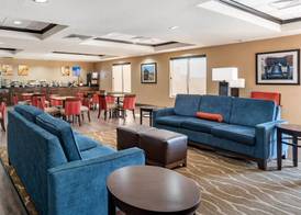 Comfort Inn & Suites Clinton - Jackson West 3