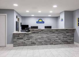 Days Inn by Wyndham Granbury 3