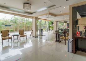 Main Hotel and Suites Cebu 3