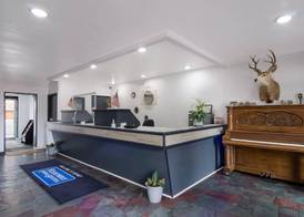 Rodeway Inn & Suites Sidney Historic Downtown I-80 4