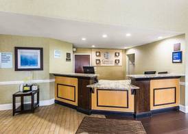 Comfort Inn & Suites Greenwood near University 5