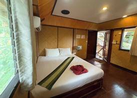 Phi Phi Ingphu Viewpoint Hotel 4