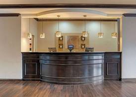 Comfort Suites Alexandria North 3