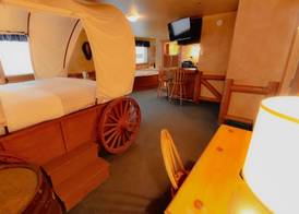 Canad Inns Destination Centre Fort Garry 4