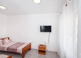 Cozy Apartment Marija With Garden 5
