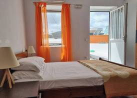 1-bed House Sleeps 4 - Free Parking, Patio, Wifi 2