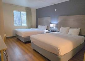 Econo Lodge Hot Springs South 5