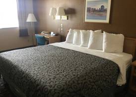 Days Inn by Wyndham Hurricane/Zion National Park Area 5