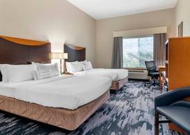 Fairfield Inn & Suites by Marriott Commerce 5