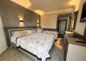 Monte Carlo Hotel 5