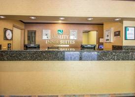 Quality Inn & Suites Decorah 4