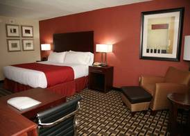 Holiday Inn NEW LONDON - MYSTIC AREA by IHG 2