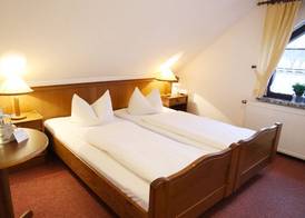 Landhotel & Reiterhof Schumann 4