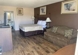 Economy Hotel Montgomery 4