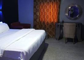 Paris Suites 3