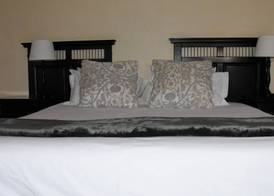 Batter Boys Guest House 5