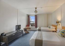 Moore Hotel 4