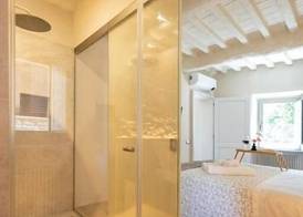 Forma Your Boutique Suite 4