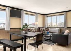 Super 8 by Wyndham Hanover 2