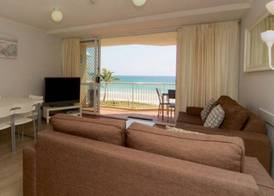 Crystal Beachfront Apartments 5