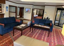 Days Inn by Wyndham Austintown 4