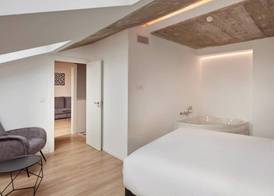 Sercotel Granada Suites 5