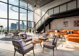Moxy Bangkok Ratchaprasong 4
