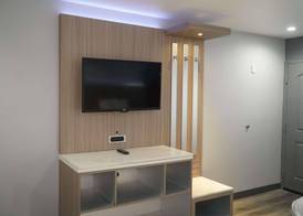 Travelodge by Wyndham Whittier 5