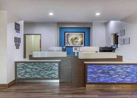 Best Western Plus Mansfield Inn & Suites 2