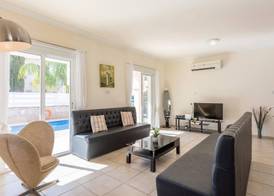 Villa Claudia in Paralimni 5