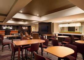 Courtyard by Marriott Champaign 3