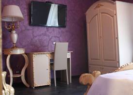 Pope's Suites 4