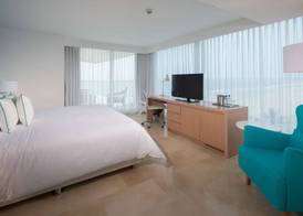 Beachfront Apartment at Radisson Hotel 4