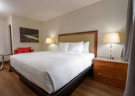 Riverfront Inn Roseburg 2