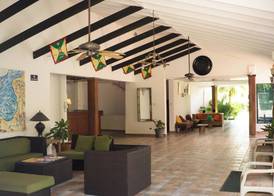 Allamanda Beach Hotel 4
