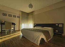 Vialeromadodici Rooms & Apartments 5