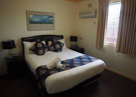 The North Shore Hotel 5
