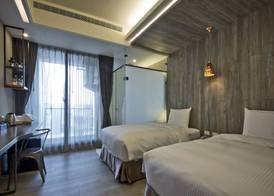 Joy Inn 3