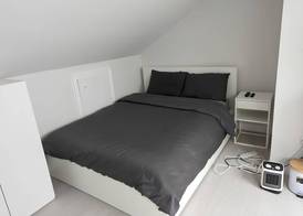 Private Rooms in a Peaceful Neighborhood 4