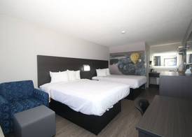 Clarion Pointe Statesville 5