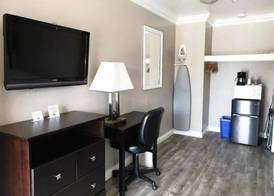 Lotus of Lompoc - A Great Hospitality Inn 4