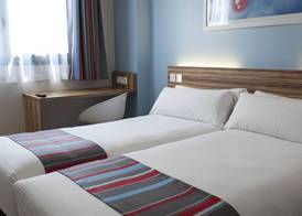 Travelodge Valencia Aeropuerto 3