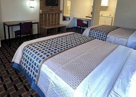 Country Hearth Inn & Suites Augusta 5