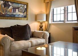 Western House Hotel At Ayr Racecourse 3