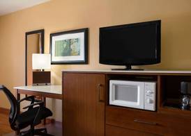 Super 8 by Wyndham Austin Downtown/Capitol Area 4