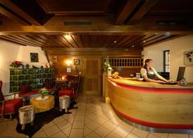 Santner, Hotel 4